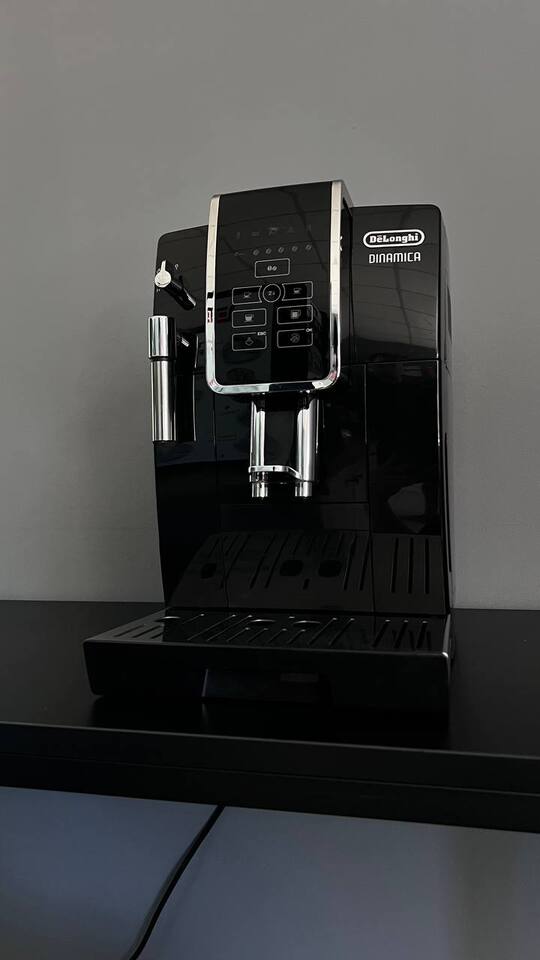 Кавомашина DeLonghi ECAM 350.15 B Dinamica
